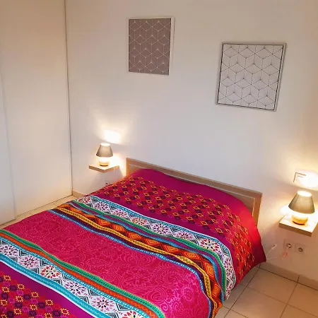 Confort ! Calme, Climatisation, Vue Degagee, ,parking Gratuit, Ascenseur, Wifi Appartamento