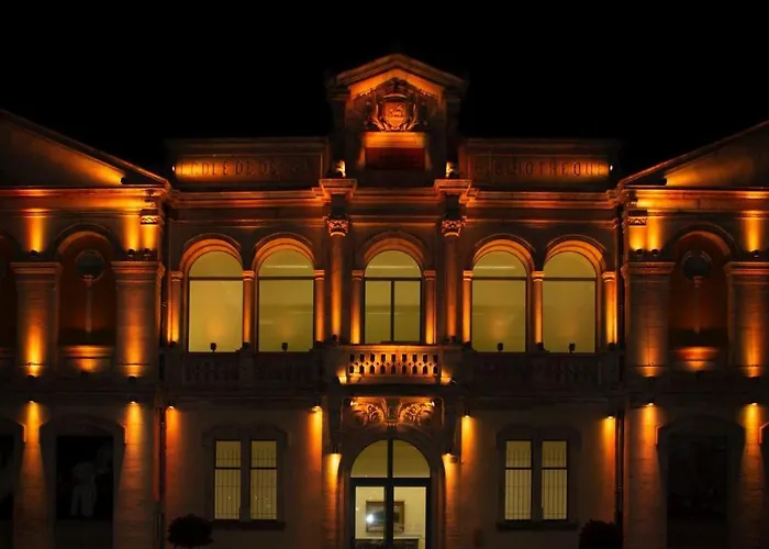 Confort ! Calme, Climatisation, Vue Degagee, ,parking Gratuit, Ascenseur, Wifi Carcassonne