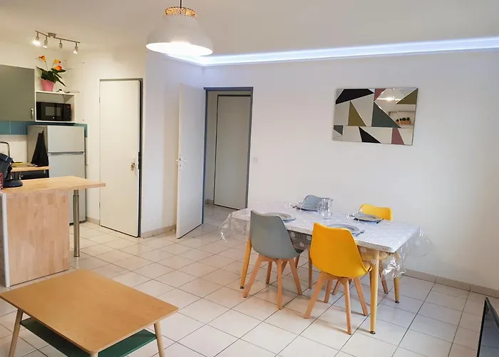 Confort ! Calme, Climatisation, Vue Degagee, ,parking Gratuit, Ascenseur, Wifi Carcassonne